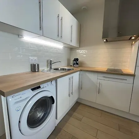 Duplex A Deux Pas Des Halles Appartamento Narbona